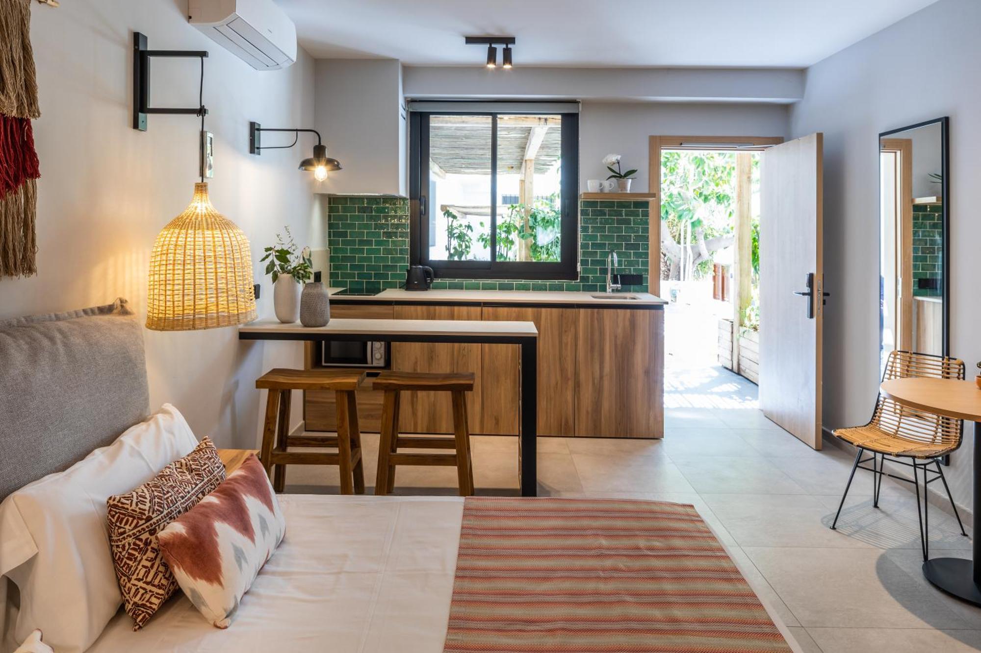Aparthotel Casita Blanca - Adults Only Sant Antoni de Portmany Екстериор снимка