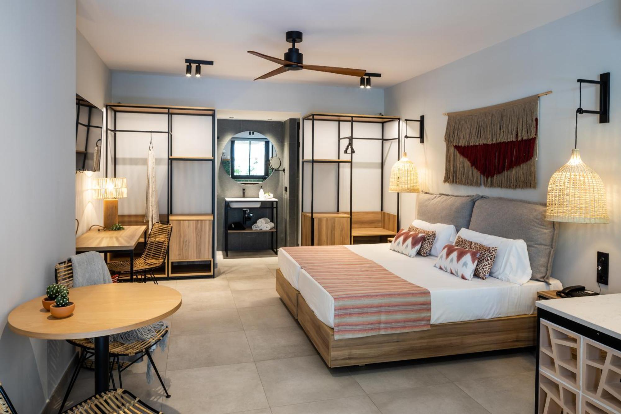Aparthotel Casita Blanca - Adults Only Sant Antoni de Portmany Екстериор снимка