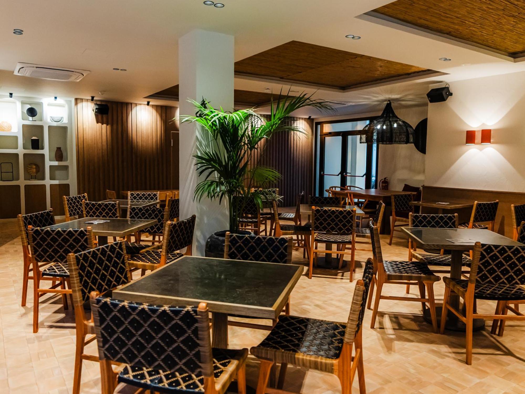 Aparthotel Casita Blanca - Adults Only Sant Antoni de Portmany Екстериор снимка